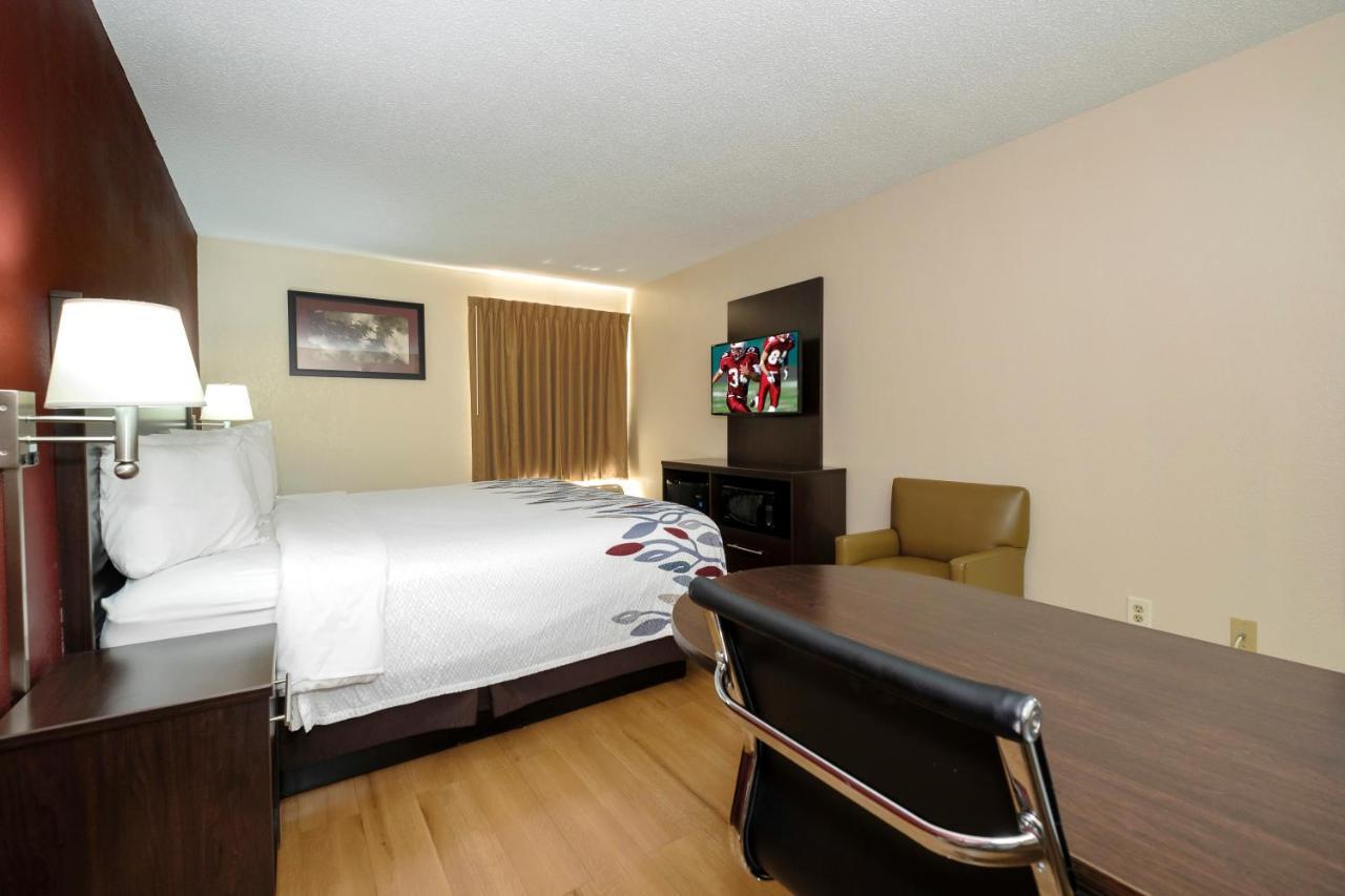 Red Roof Inn Hillsville Exterior photo