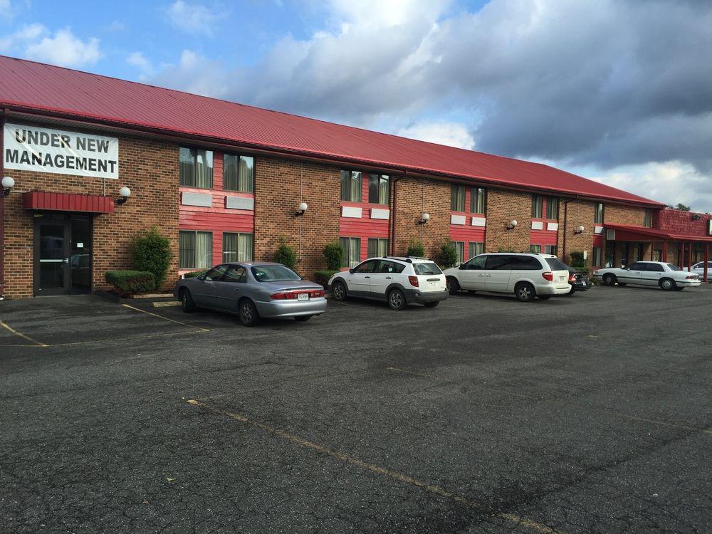 Red Roof Inn Hillsville Exterior photo