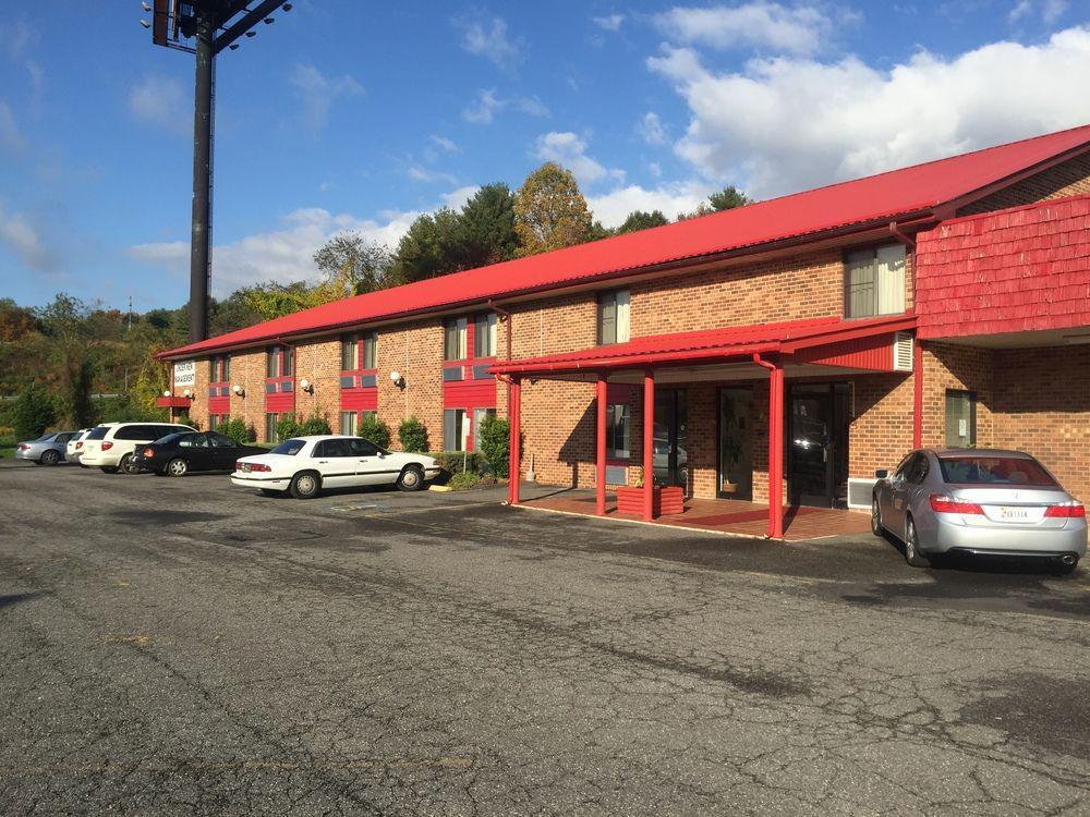 Red Roof Inn Hillsville Exterior photo